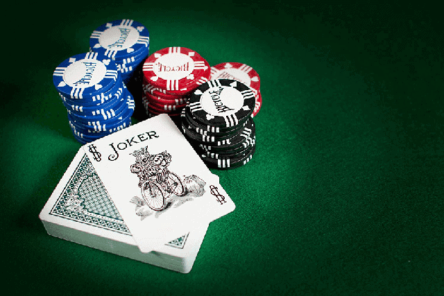 Đánh bài poker qua các bước như thế nào?