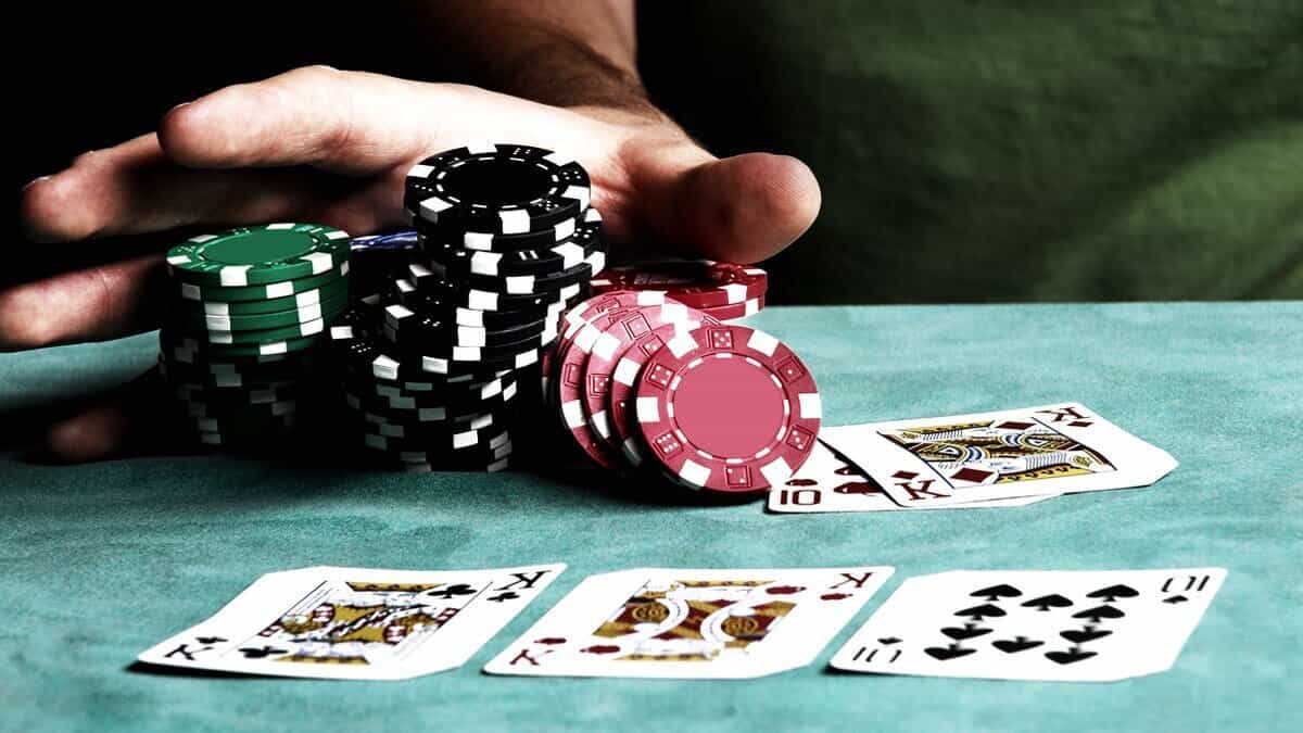 Tìm hiểu về cách nâng cao kỹ năng trong Poker để luôn là người thắng