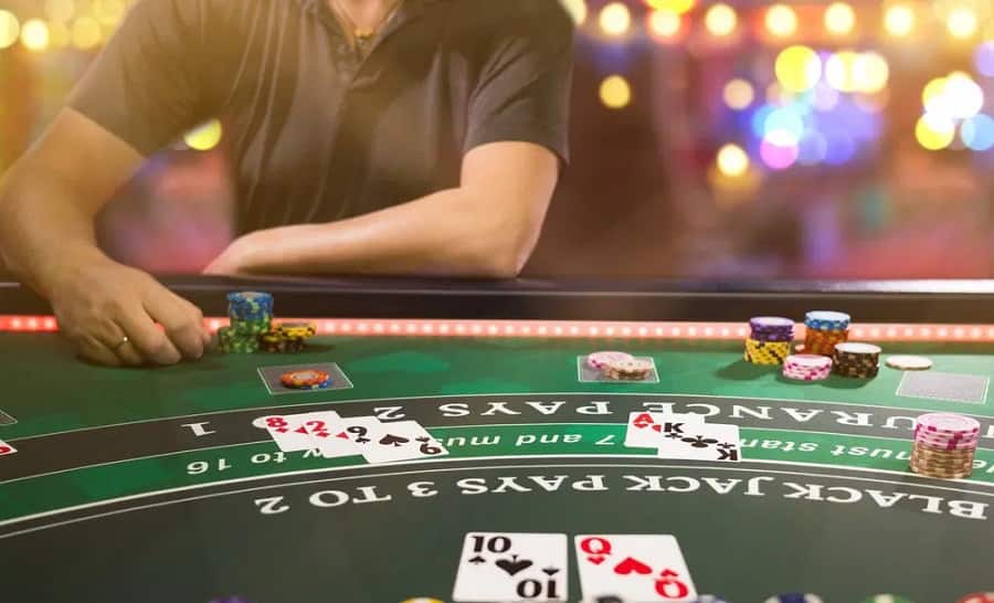 Phải chơi Blackjack như thế nào để kiếm tiền và chiến thắng được nhà cái