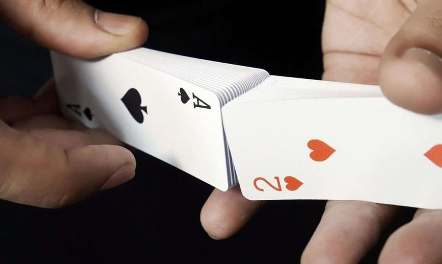 Cần phải làm gì để khắc phục tình trạng chơi bài Tiến lên nhiều mà không thắng